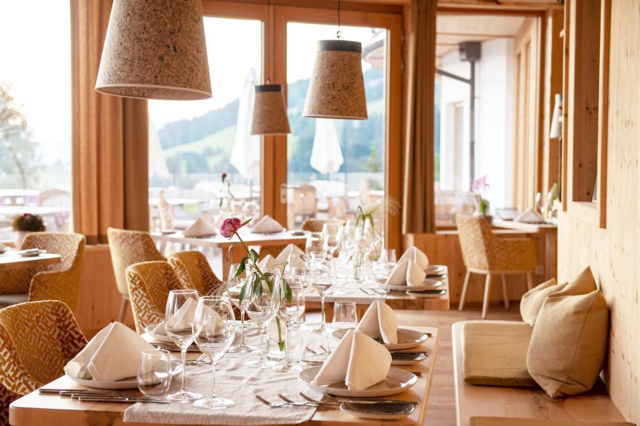 Natur- Und Wellnesshotel Hoeflehner Haus im Ennstal Exterior foto