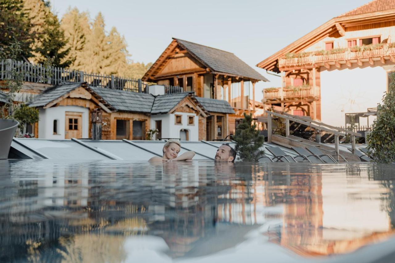 Natur- Und Wellnesshotel Hoeflehner Haus im Ennstal Exterior foto