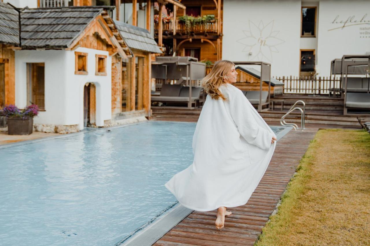 Natur- Und Wellnesshotel Hoeflehner Haus im Ennstal Exterior foto