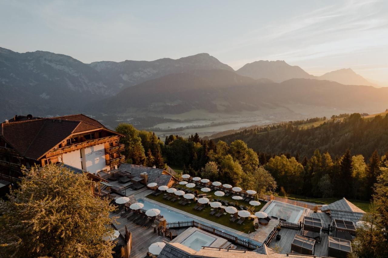 Natur- Und Wellnesshotel Hoeflehner Haus im Ennstal Exterior foto
