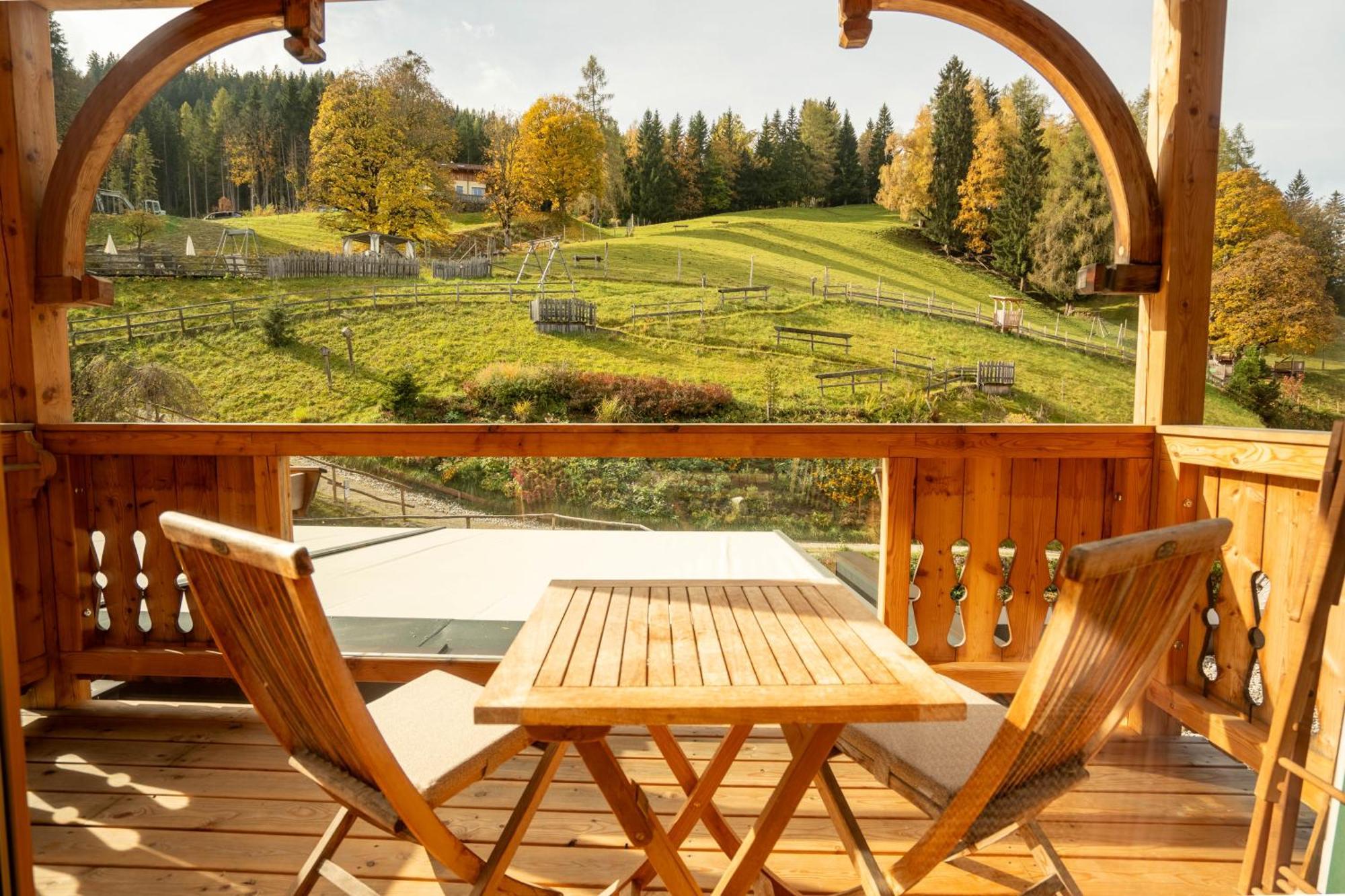 Natur- Und Wellnesshotel Hoeflehner Haus im Ennstal Exterior foto